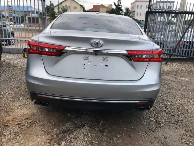 Toyota Avalon