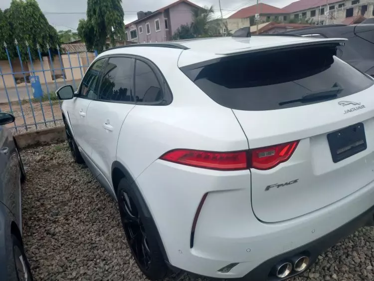 Jaguar F-Pace