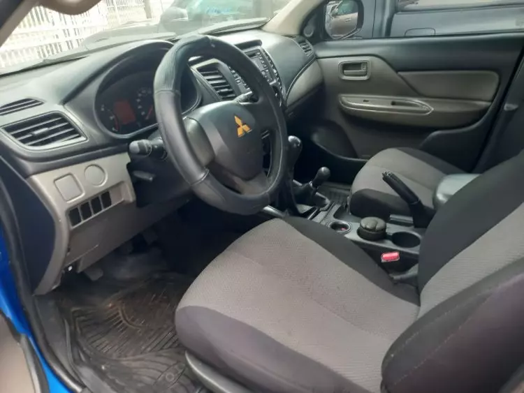 Mitsubishi L200