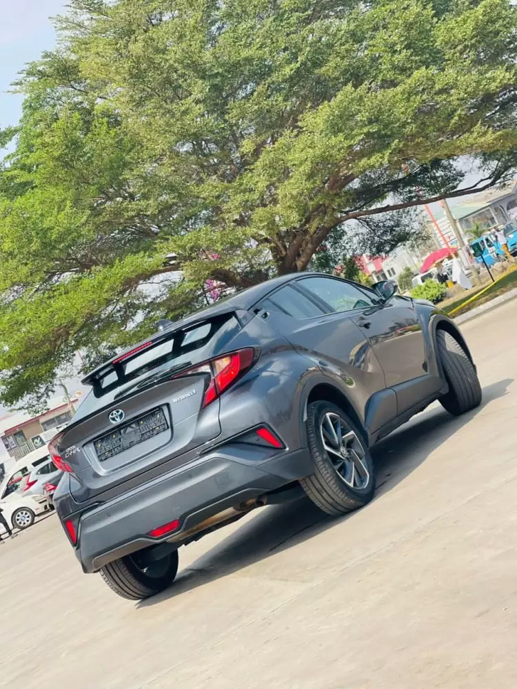 Toyota CH-R