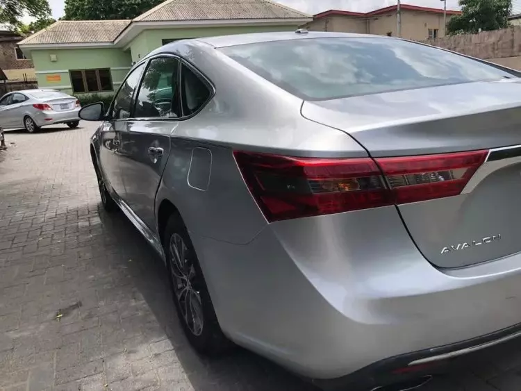 Toyota Avalon