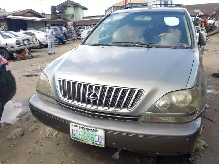 Lexus RX 300