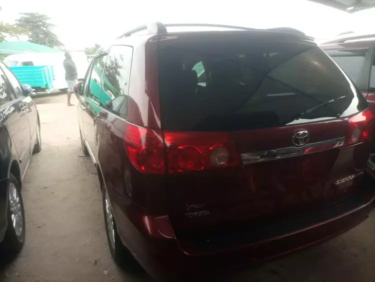 Toyota Sienna