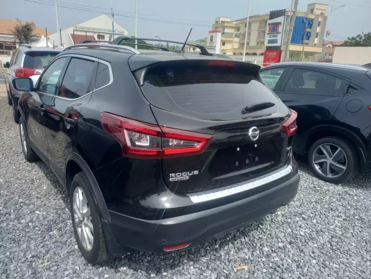 Nissan Rogue