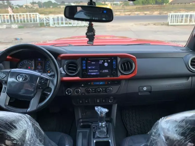 Toyota Tacoma