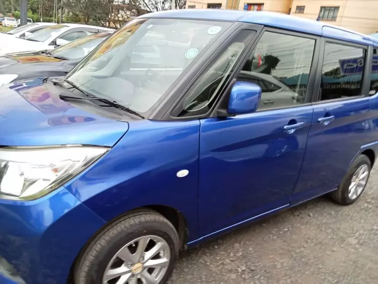 SUZUKI Solio