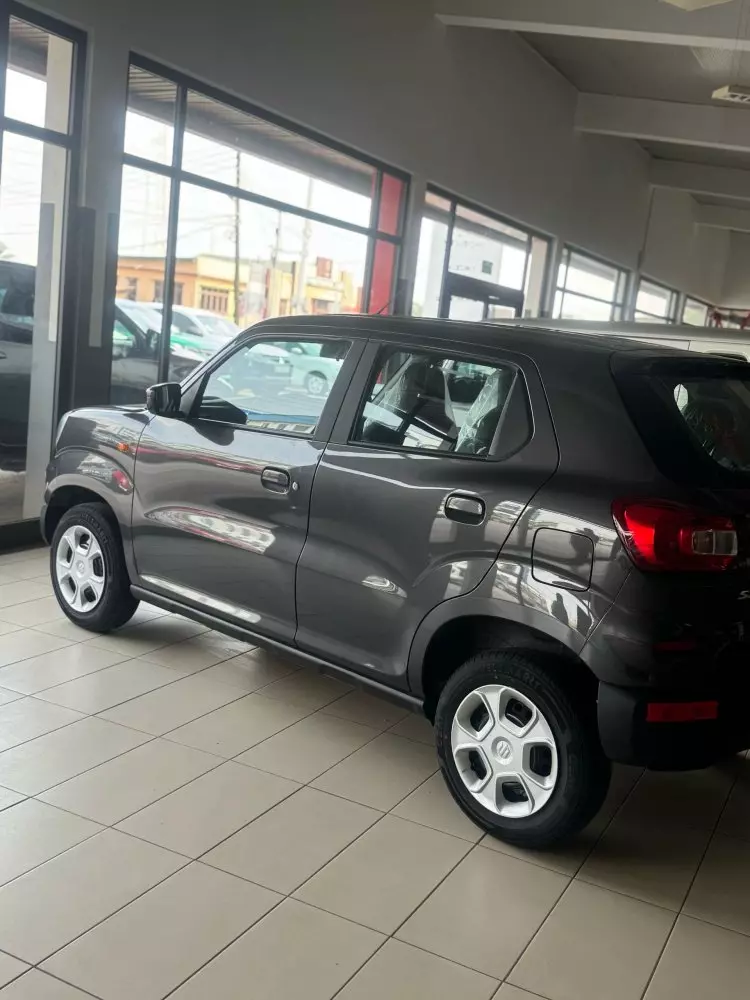 SUZUKI S-presso GL