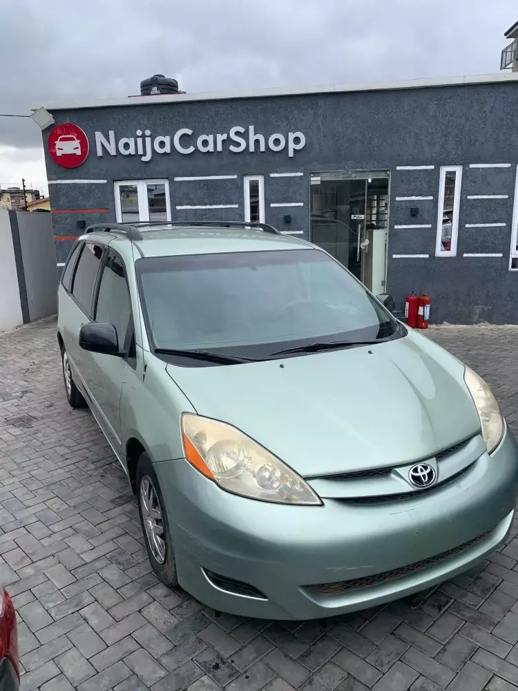 Toyota Sienna