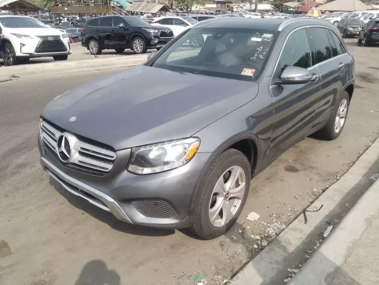 Mercedes-Benz GLC 300