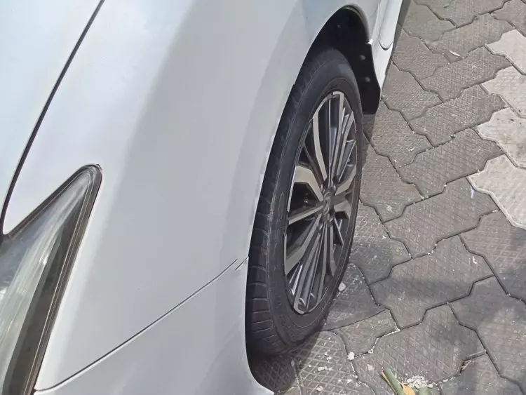 Honda Grace Hybrid