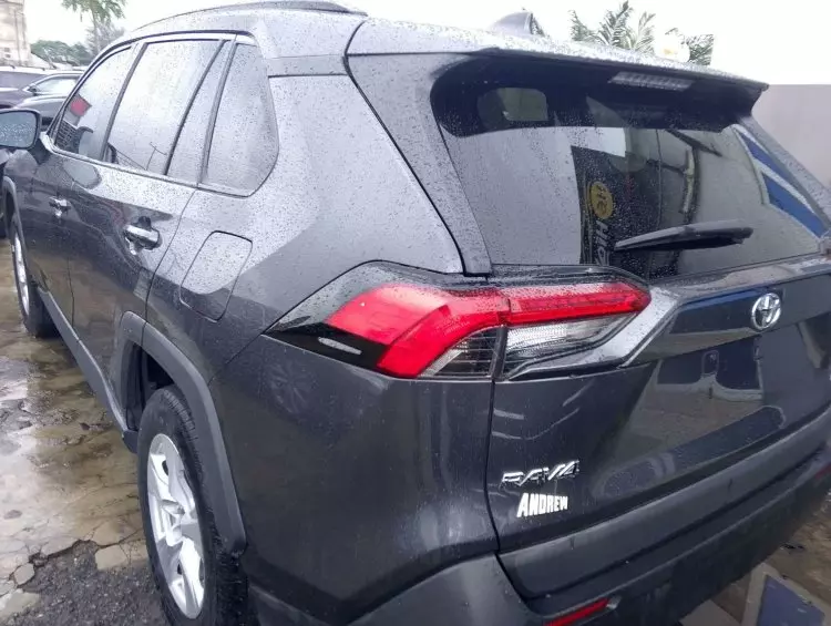Toyota RAV 4