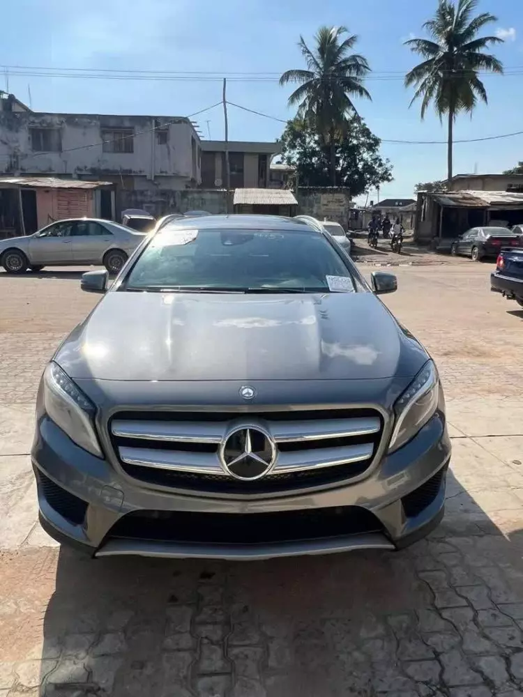 Mercedes-Benz GLA 250