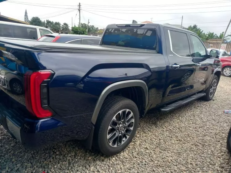 Toyota Tundra