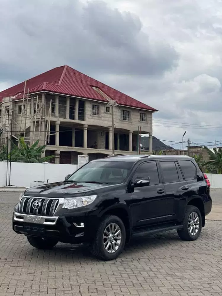Toyota Land Cruiser Prado VX.L
