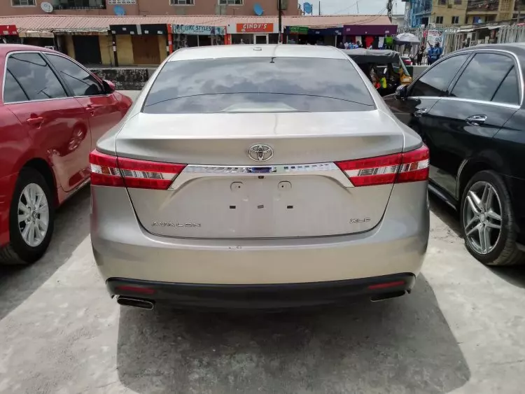 Toyota Avalon