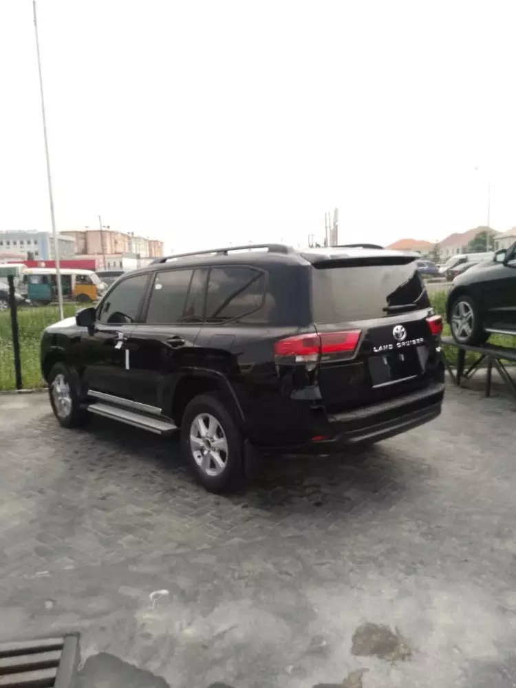 Toyota Land Cruiser GXR