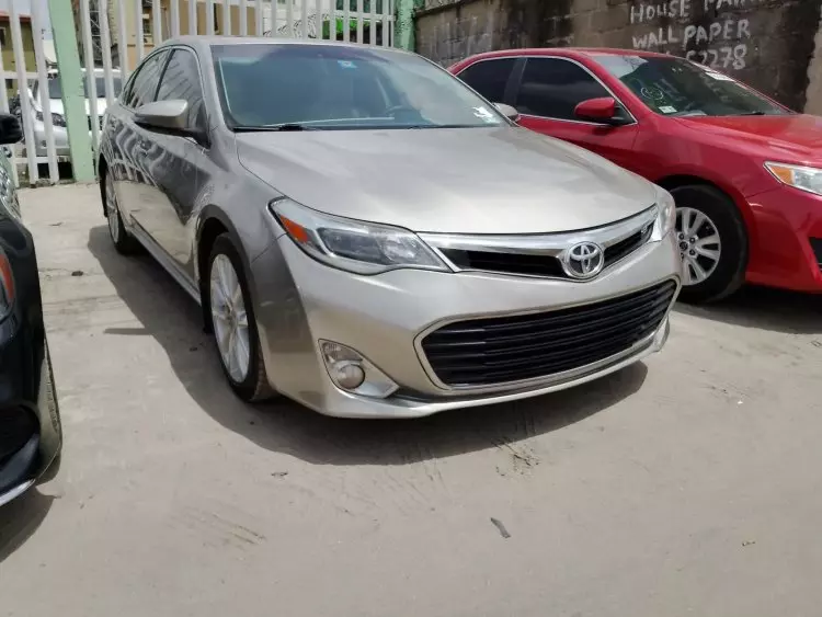 Toyota Avalon