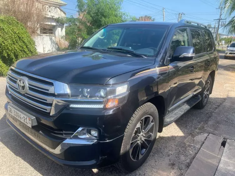 Toyota Land Cruiser