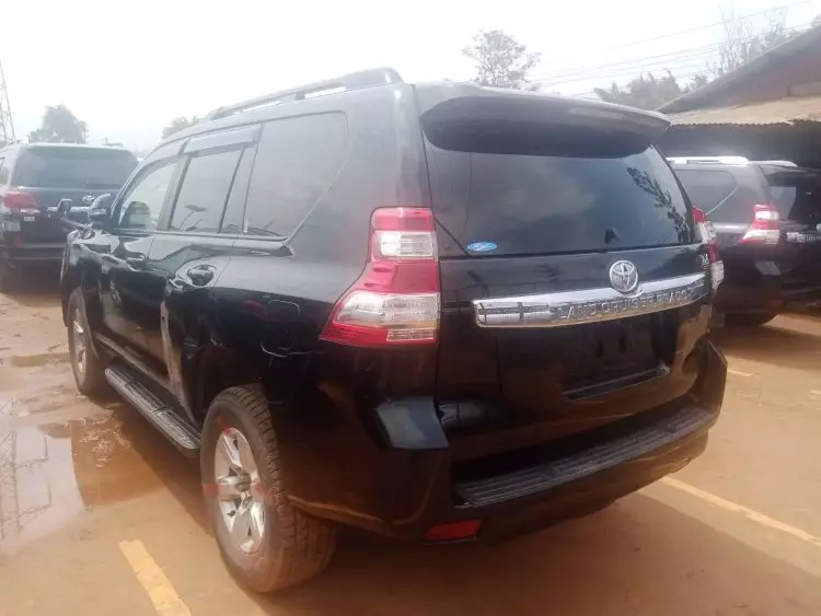 Toyota Landcruiser Prado