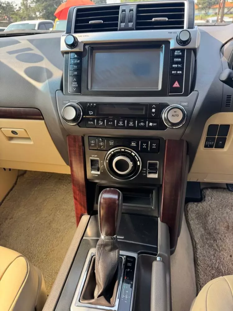 Toyota Landcruiser TZ.G