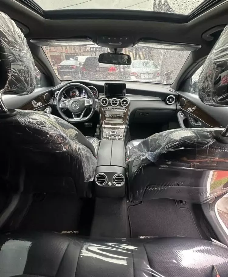 Mercedes-Benz GLC 300