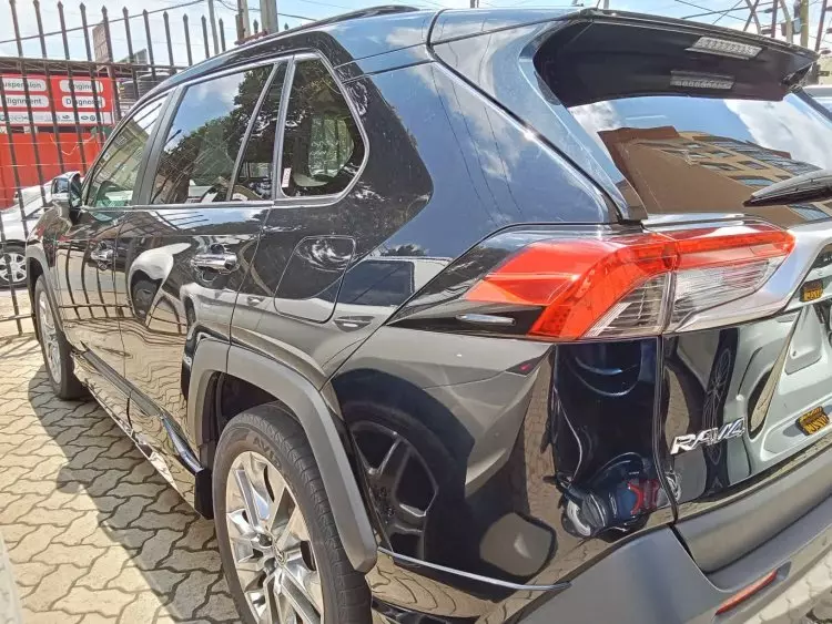 Toyota RAV 4