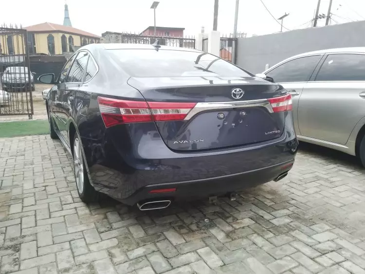 Toyota Avalon