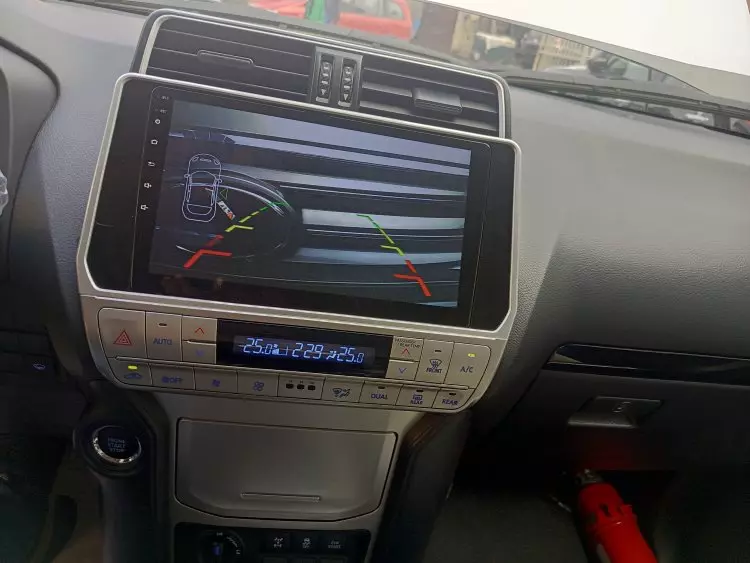 Toyota  Land Cruiser VXR V8