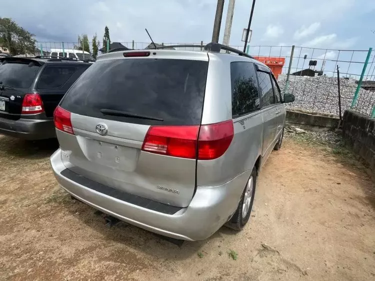 Toyota Sienna