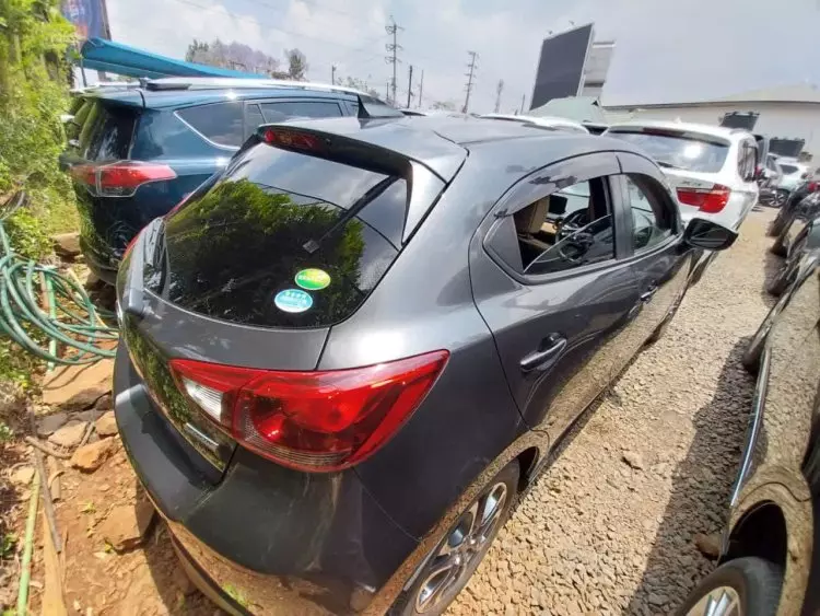 Mazda Demio