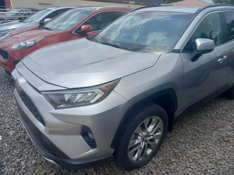 Toyota RAV 4