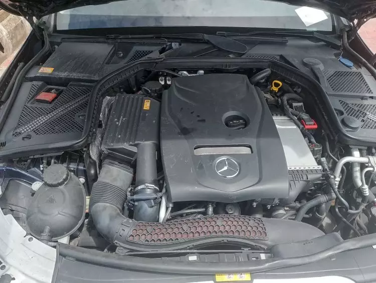 Mercedes-Benz C 300