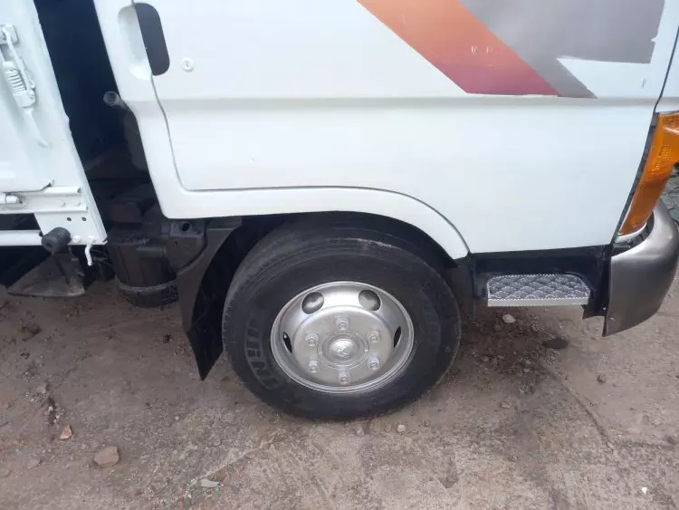 Hyundai Mighty