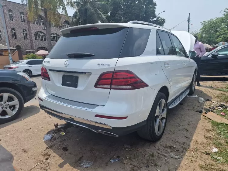 Mercedes-Benz GLE 350