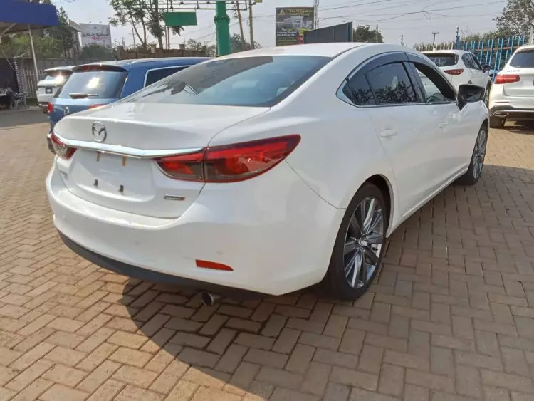 Mazda Atenza