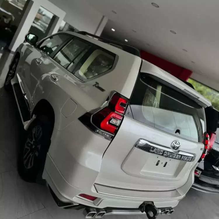 Toyota Prado VX