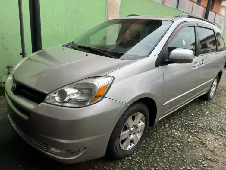 Toyota Sienna