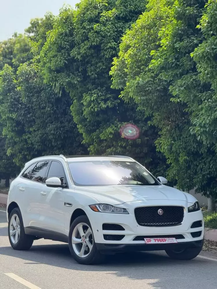 Jaguar F-Pace