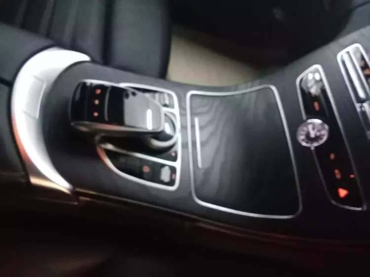 Mercedes-Benz C 200