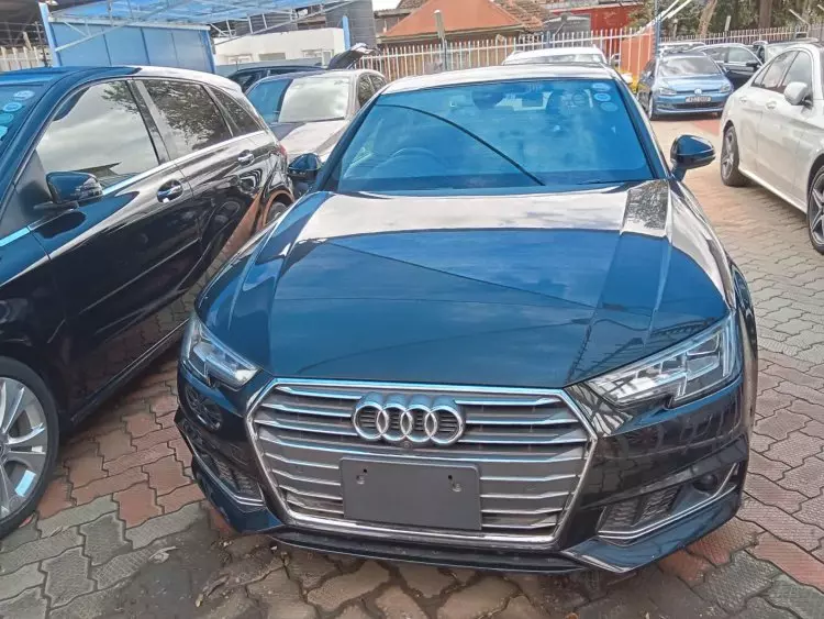 Audi A4