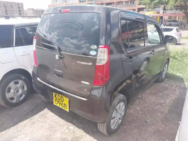SUZUKI Wagon R