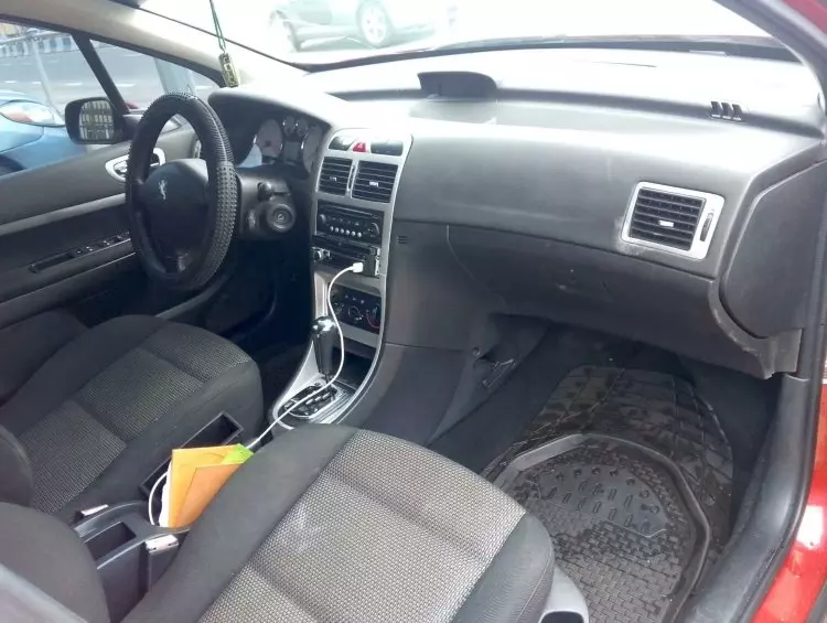 Peugeot 307