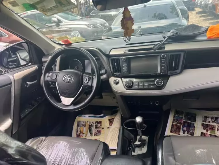 Toyota RAV 4