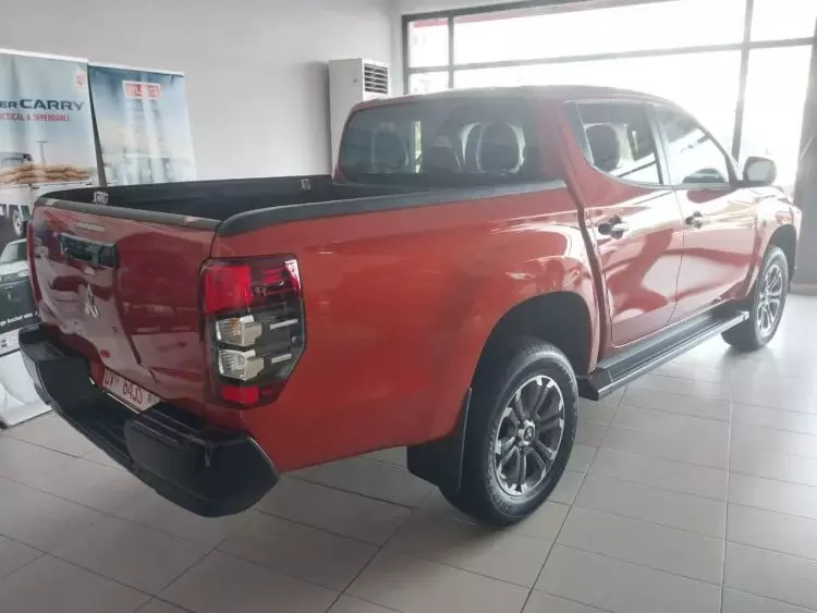 Mitsubishi L200 D/C Sportero A/T