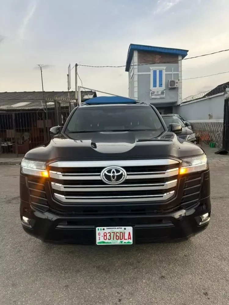 Toyota Land Cruiser GXR