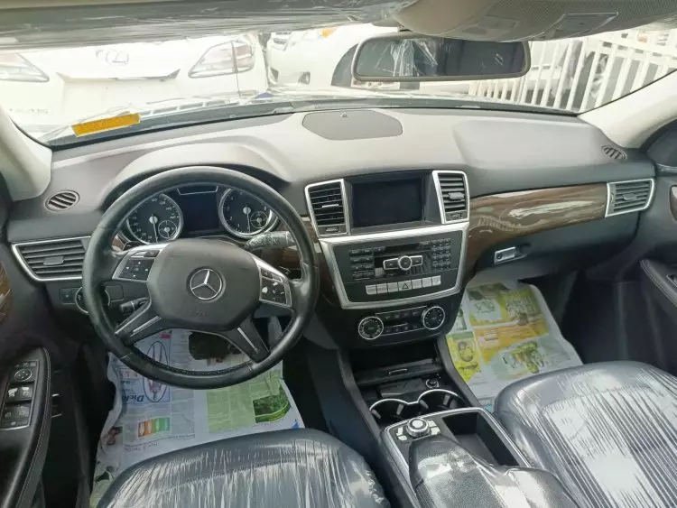 Mercedes-Benz ML 350