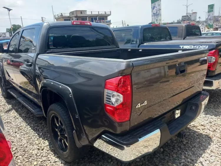 Toyota Tundra