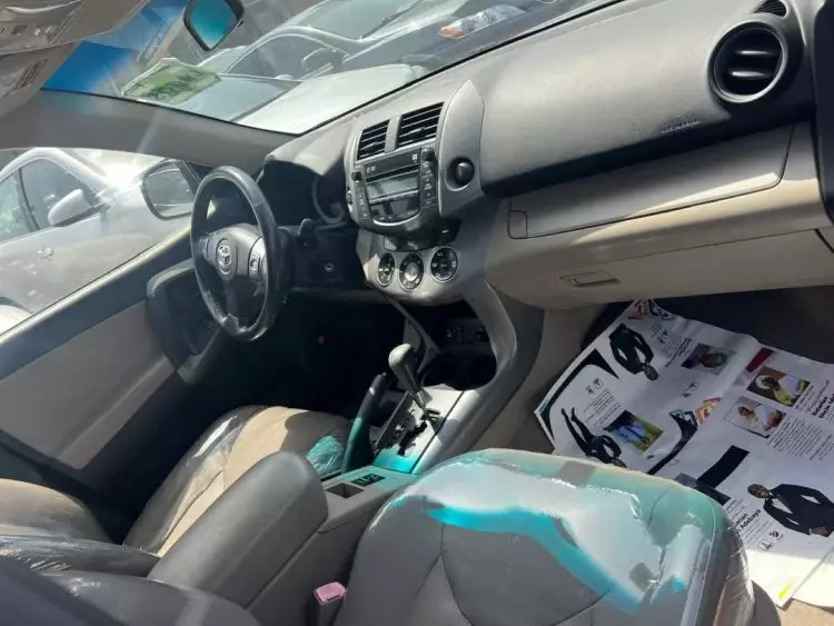Toyota RAV 4