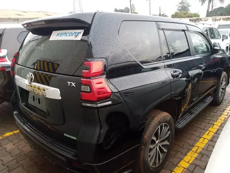 Toyota Landcruiser Prado