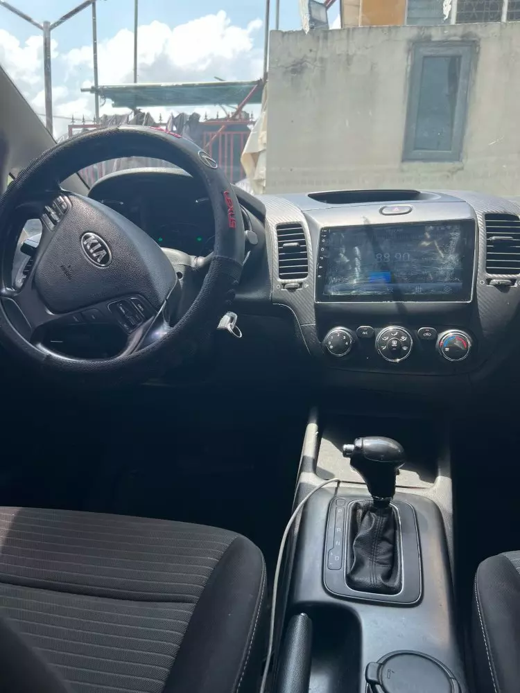 KIA cerato